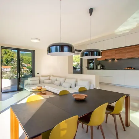 Amazing In Blato With Wifi, Outdoor Swimming Pool And Heated Swimming Pool *