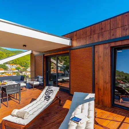 Amazing In Blato With Wifi, Outdoor Swimming Pool And Heated Swimming Pool Holiday home Prizba