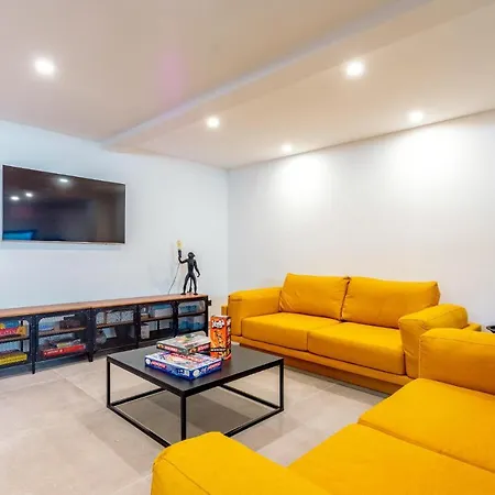Amazing In Blato With Wifi, Outdoor Swimming Pool And Heated Swimming Pool Prižba