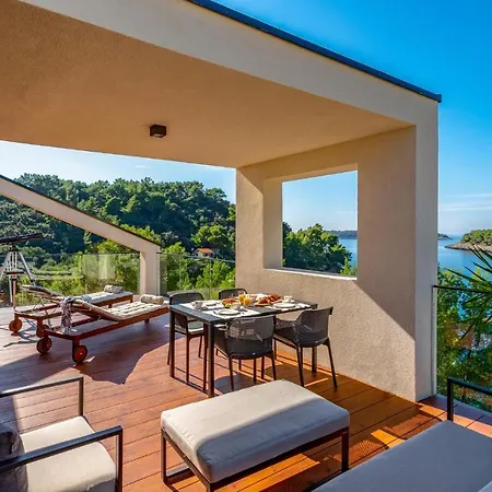Amazing In Blato With Wifi, Outdoor Swimming Pool And Heated Swimming Pool Tatil Evi Prižba