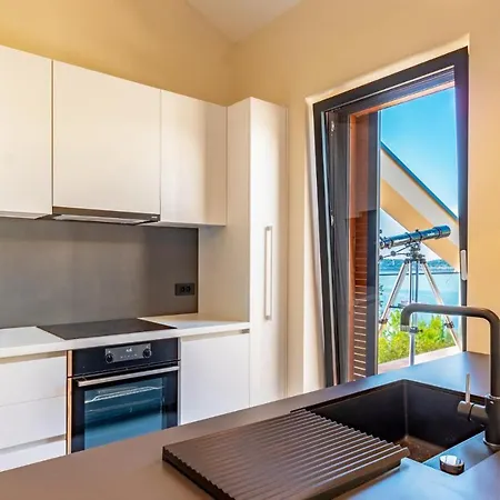Amazing In Blato With Wifi, Outdoor Swimming Pool And Heated Swimming Pool Holiday home *